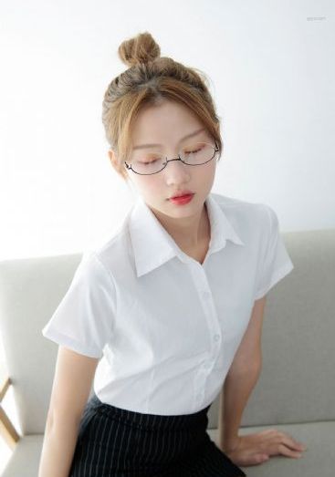 欧美巨乳中文字幕_720免费观看电视剧